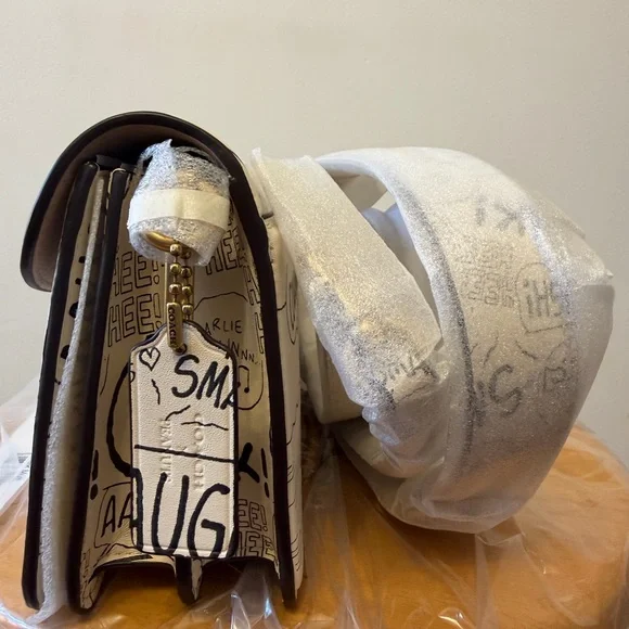 BNWT Coach x Peanuts Tabby Shoulder Bag 26 - Picture 4 of 16